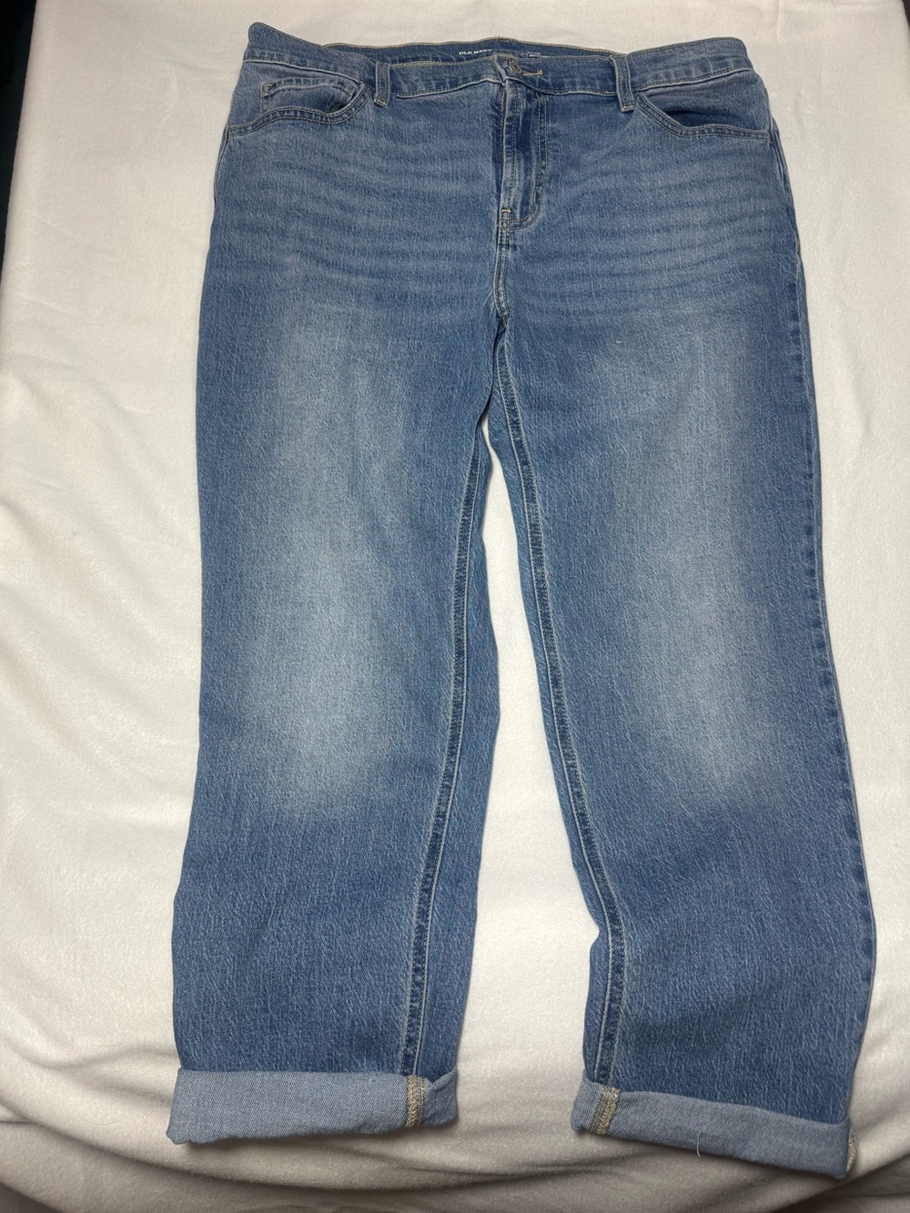 Old Navy Women’s Mid-Rise WOW Boyfriend Jeans
